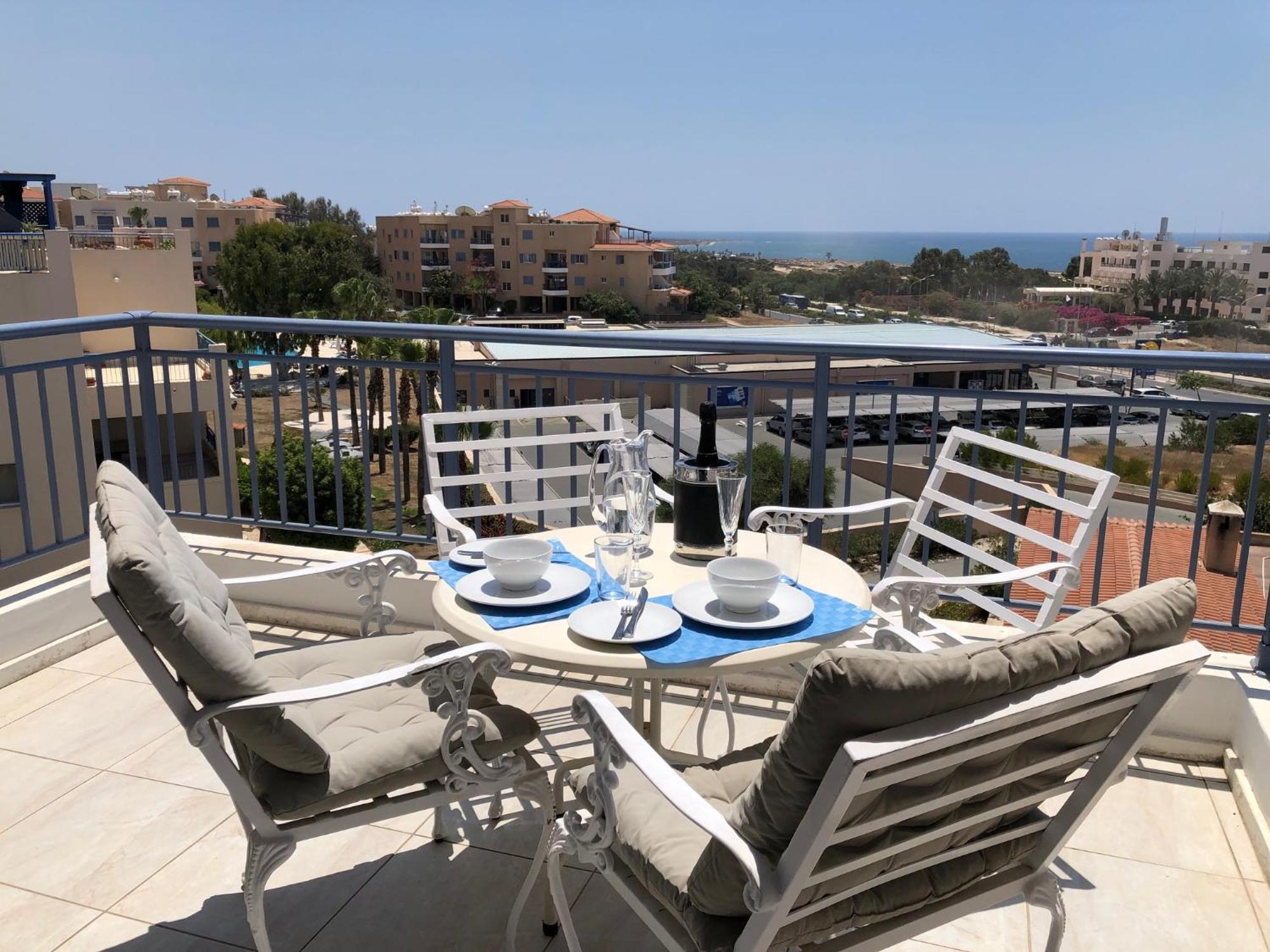 Kings Palace - Modern Penthouse With Incredible Sea Views Paphos Exterior photo