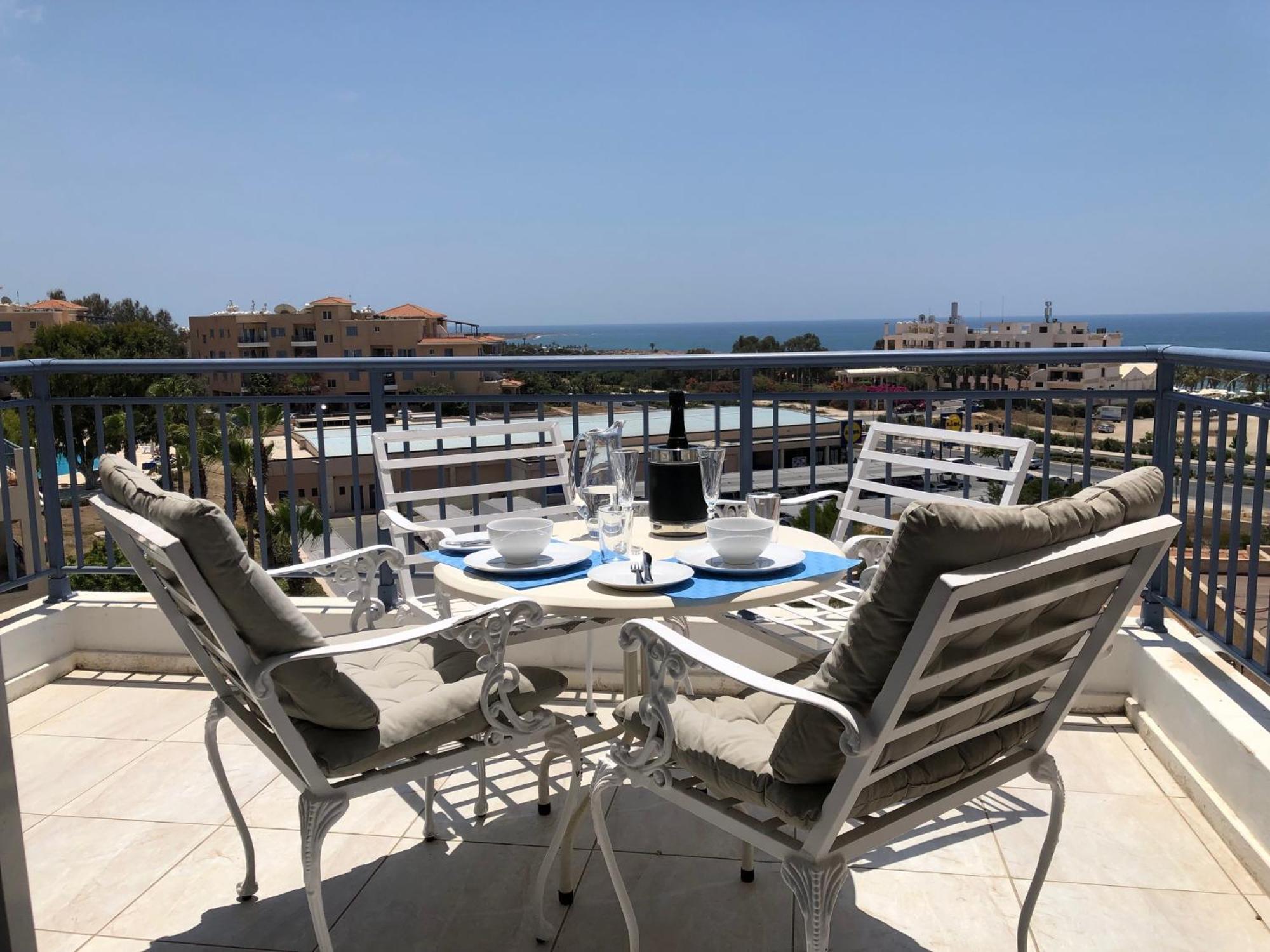 Kings Palace - Modern Penthouse With Incredible Sea Views Paphos Exterior photo